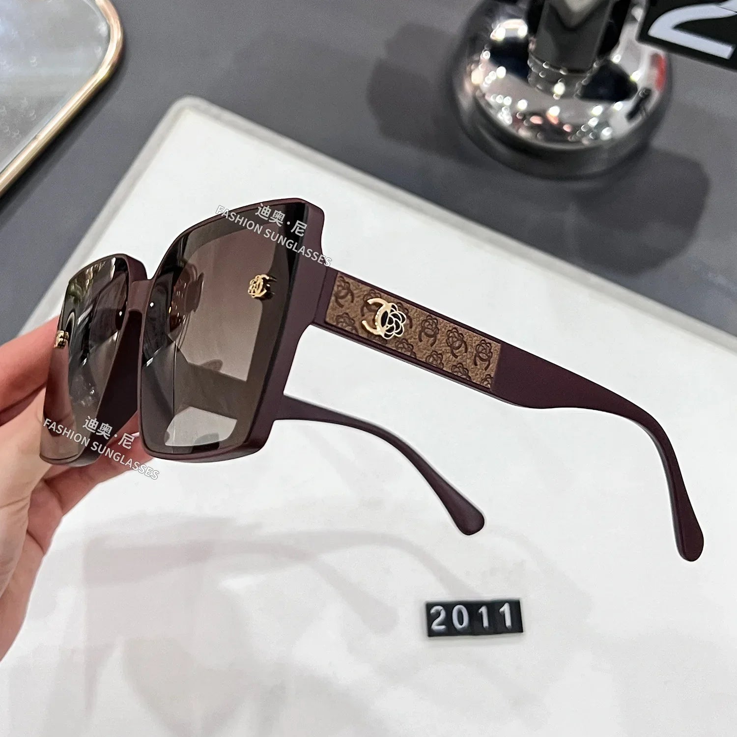 2025 Women's Polarized Square Sunglasses – UV400 Oversized Luxury Eyewear