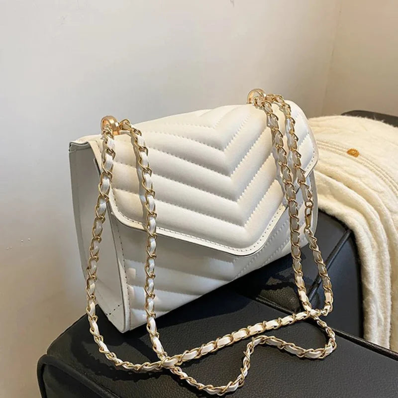 Women's Retro Chain Crossbody Bag – Small Square Shoulder Handbag, Simple & Stylish Design