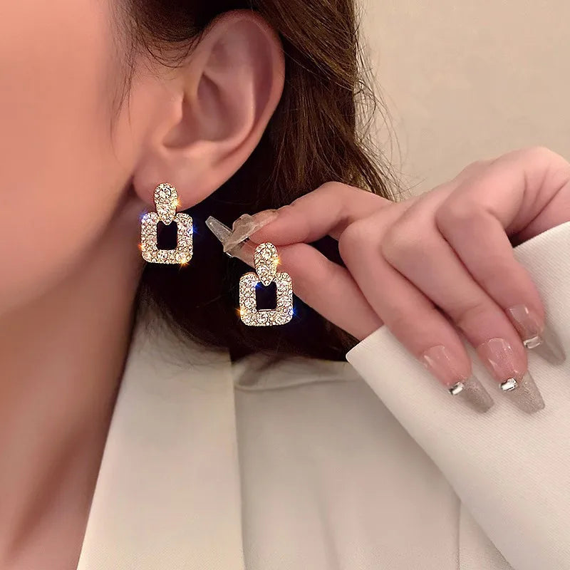 2024 Women's Pearl Circle Earrings – Simple Korean Fashion Jewelry