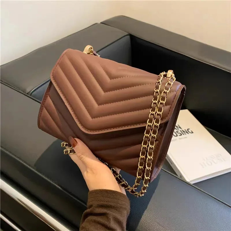 Women's Retro Chain Crossbody Bag – Small Square Shoulder Handbag, Simple & Stylish Design