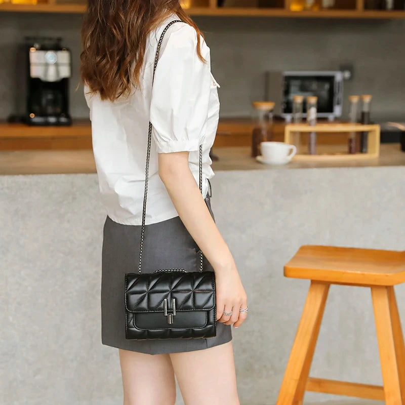Women’s Quilted Chain Shoulder Bag – Crossbody Handbag