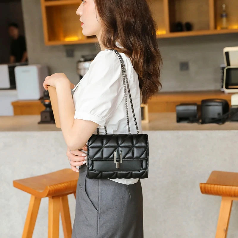 Women’s Quilted Chain Shoulder Bag – Crossbody Handbag