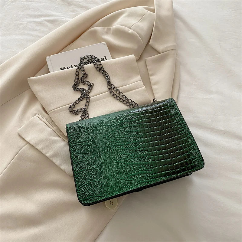 Women's Retro Crocodile Pattern Chain Crossbody Shoulder Bag