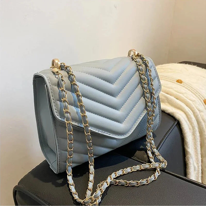 Women's Retro Chain Crossbody Bag – Small Square Shoulder Handbag, Simple & Stylish Design