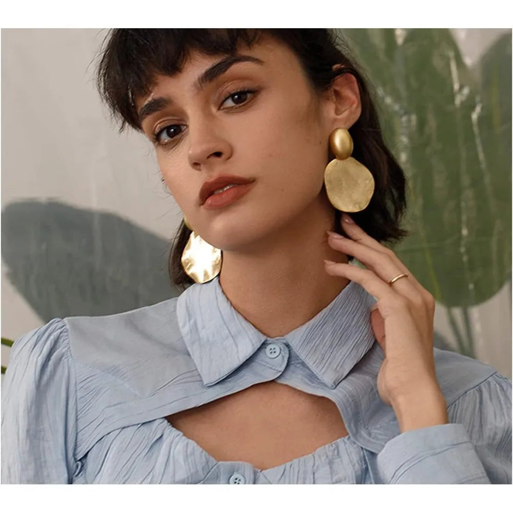Women's Gold Hammered Disc Drop Earrings – Round Dangle Style