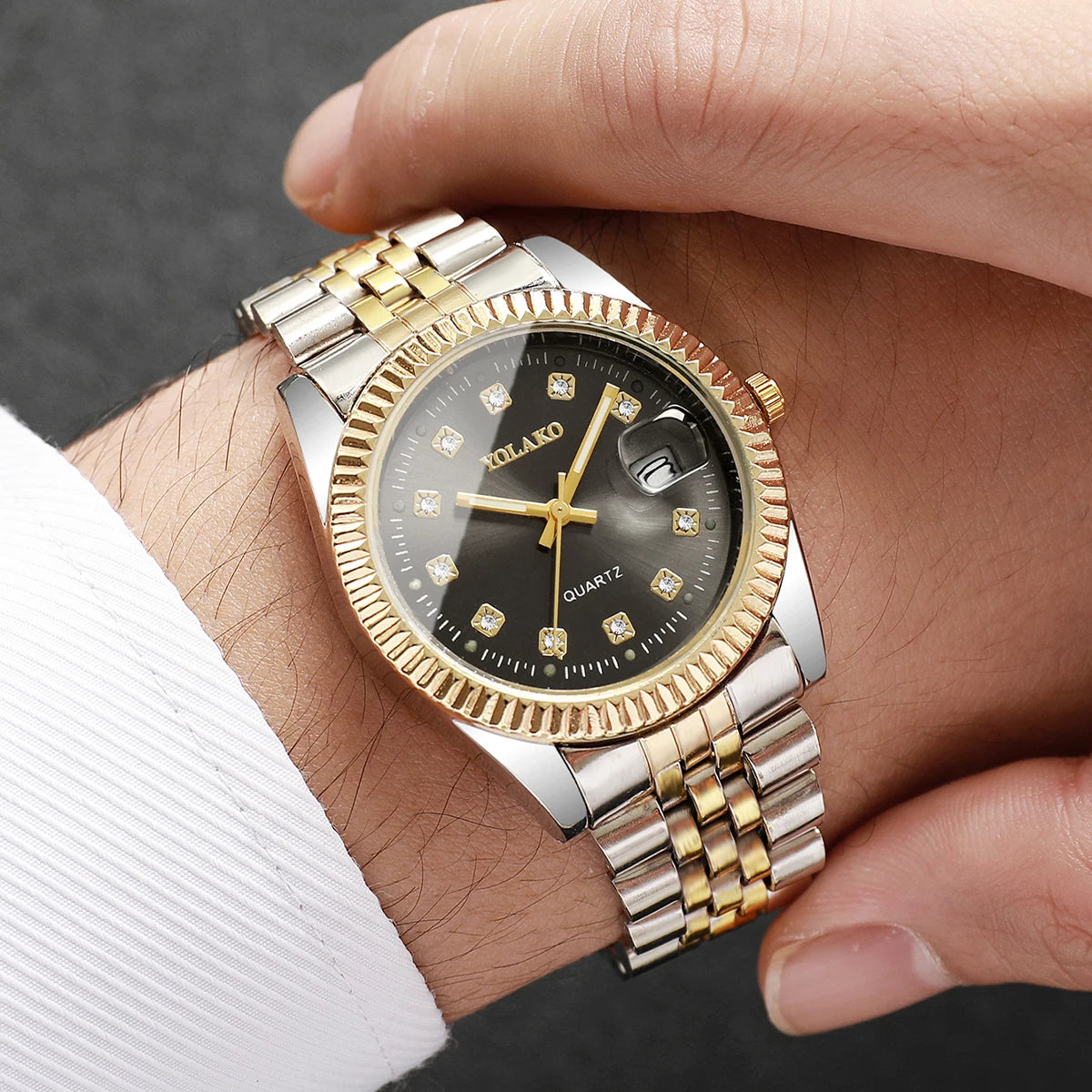 Luxury Men’s & Women’s Quartz Watch – Rhinestone Business Style